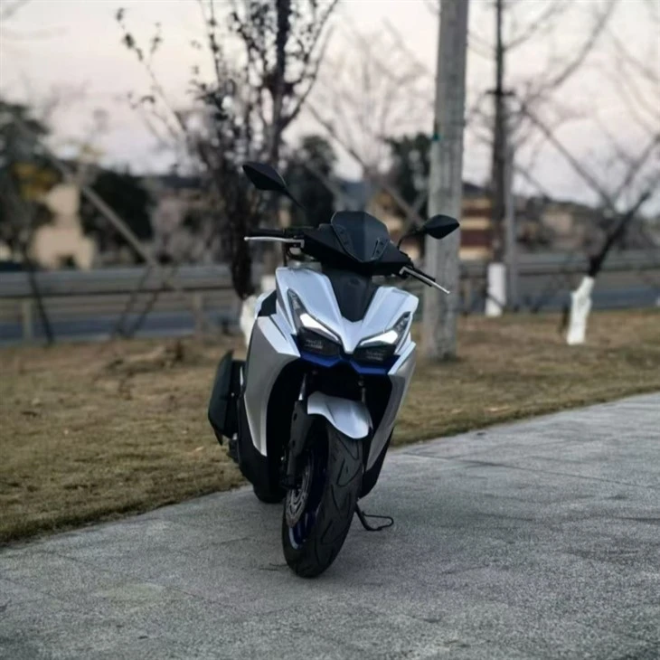 12 Inch Electric Motorcycle Scooter For Daily Commuting Factory Supply suppliers
